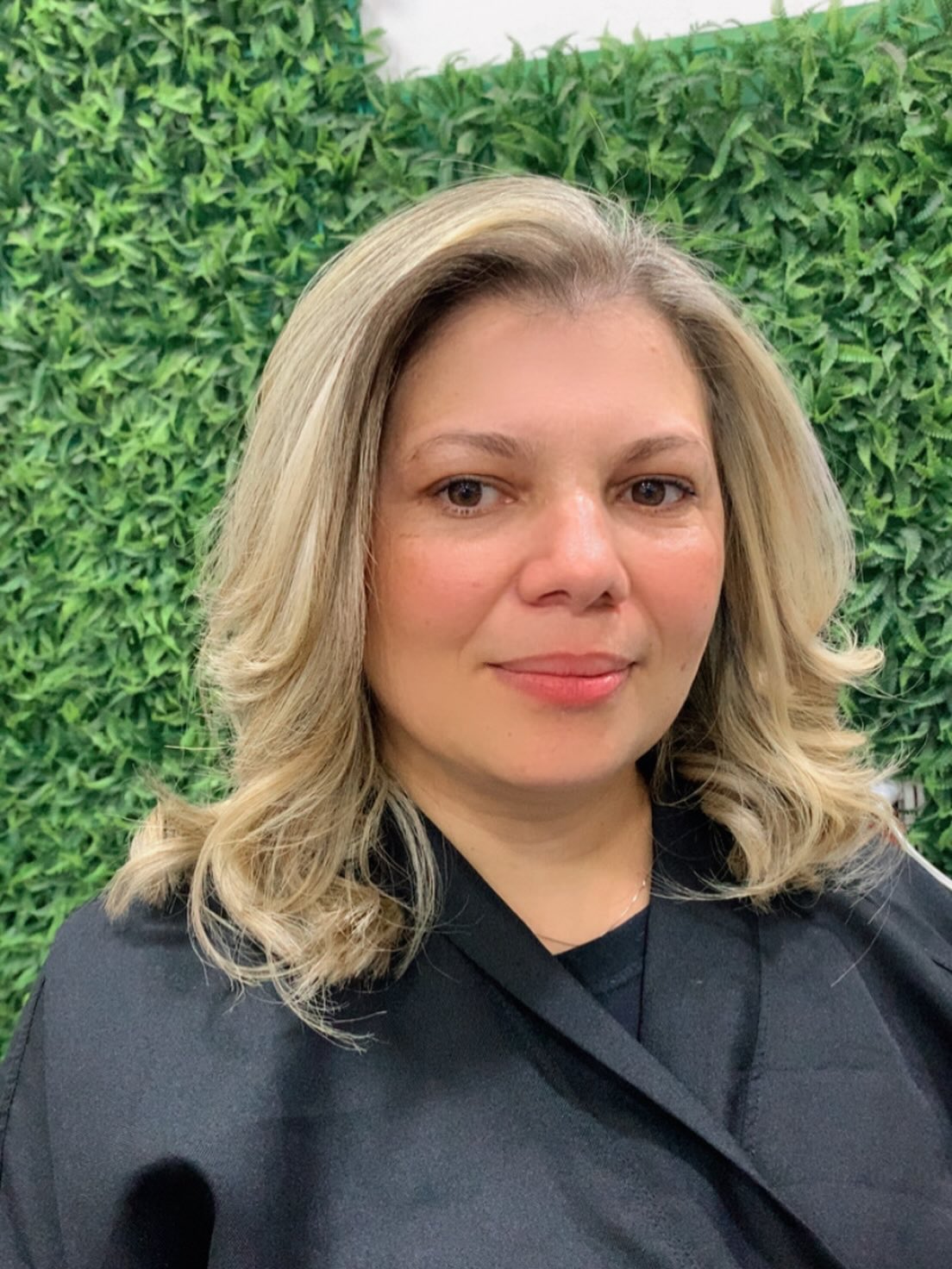 Resultado de cabelo loiro com corte em camadas